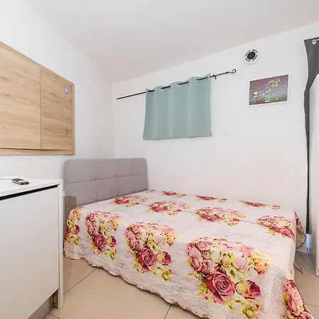 Villa Koper * Κόπερ
